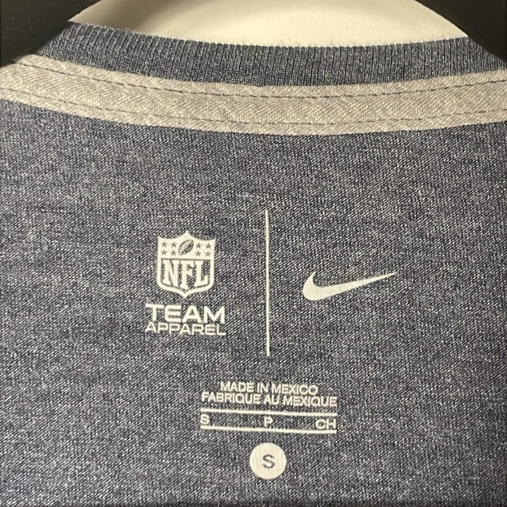 Nike NFL Team Denver Broncos tee size small